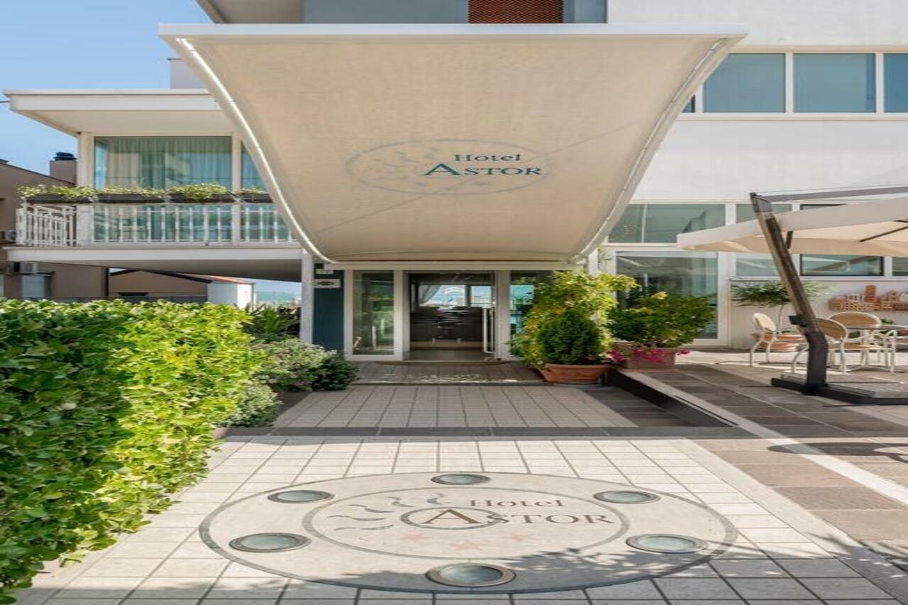 Hotel Astor Rimini Dış mekan fotoğraf