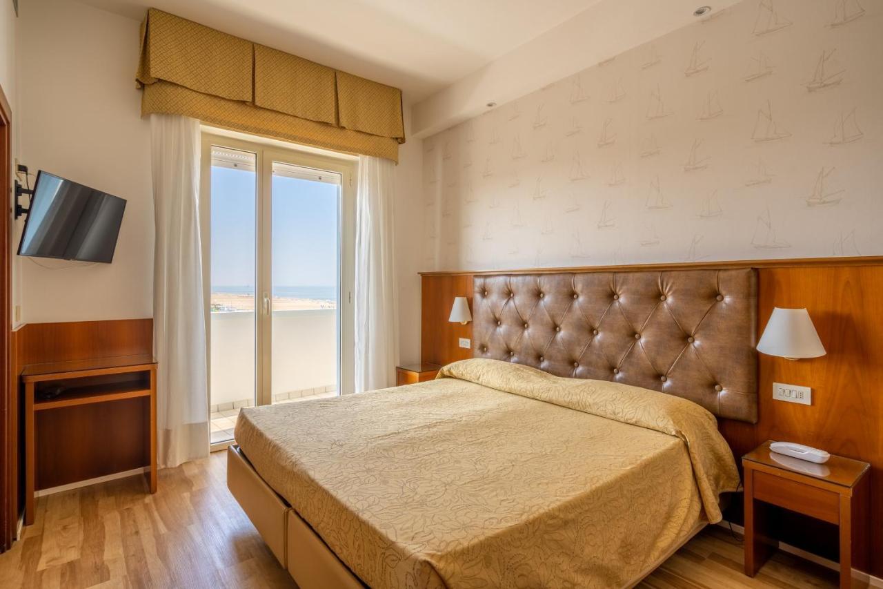 Hotel Astor Rimini Dış mekan fotoğraf