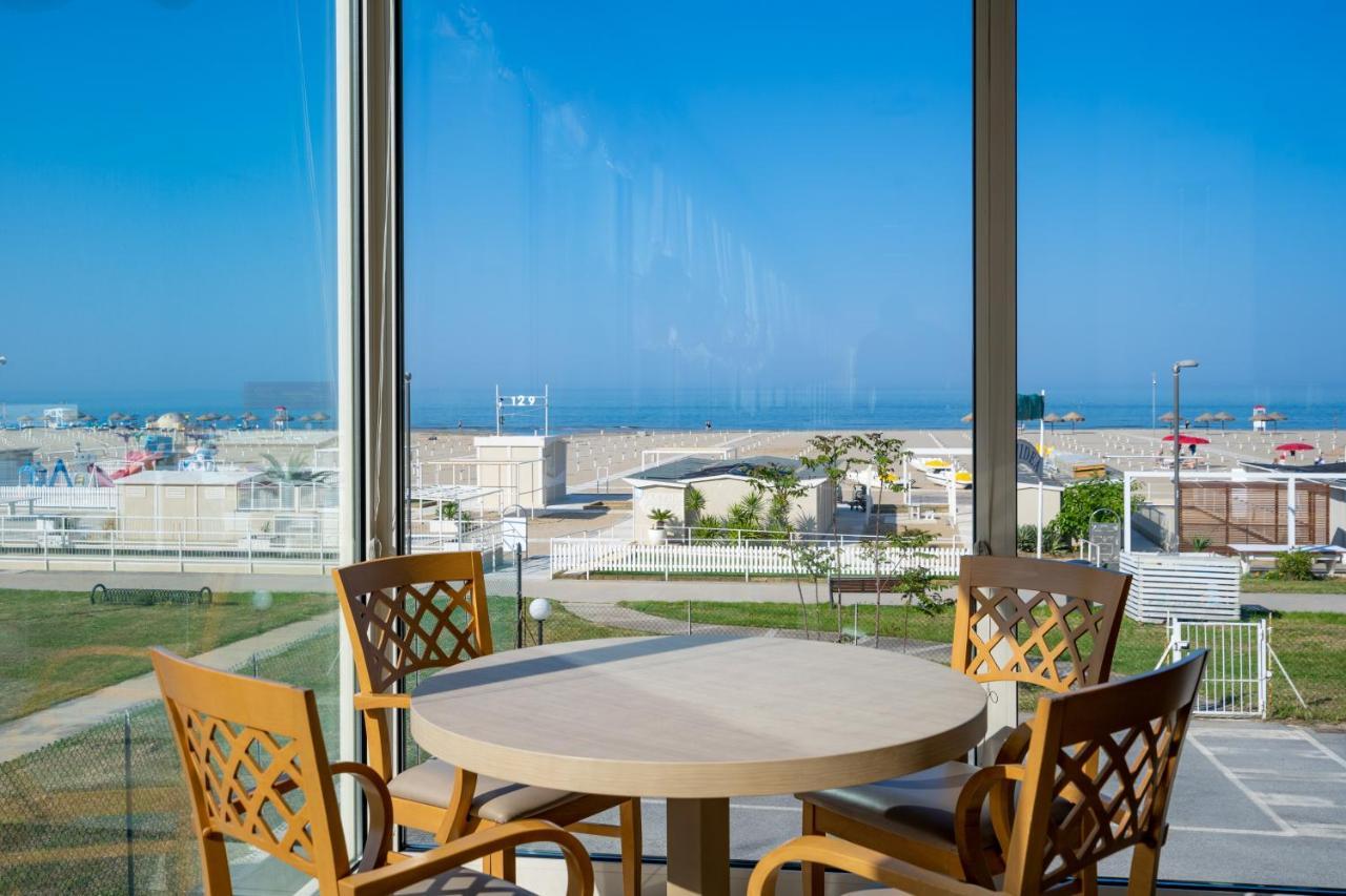 Hotel Astor Rimini Dış mekan fotoğraf