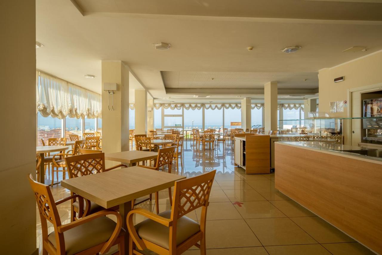 Hotel Astor Rimini Dış mekan fotoğraf