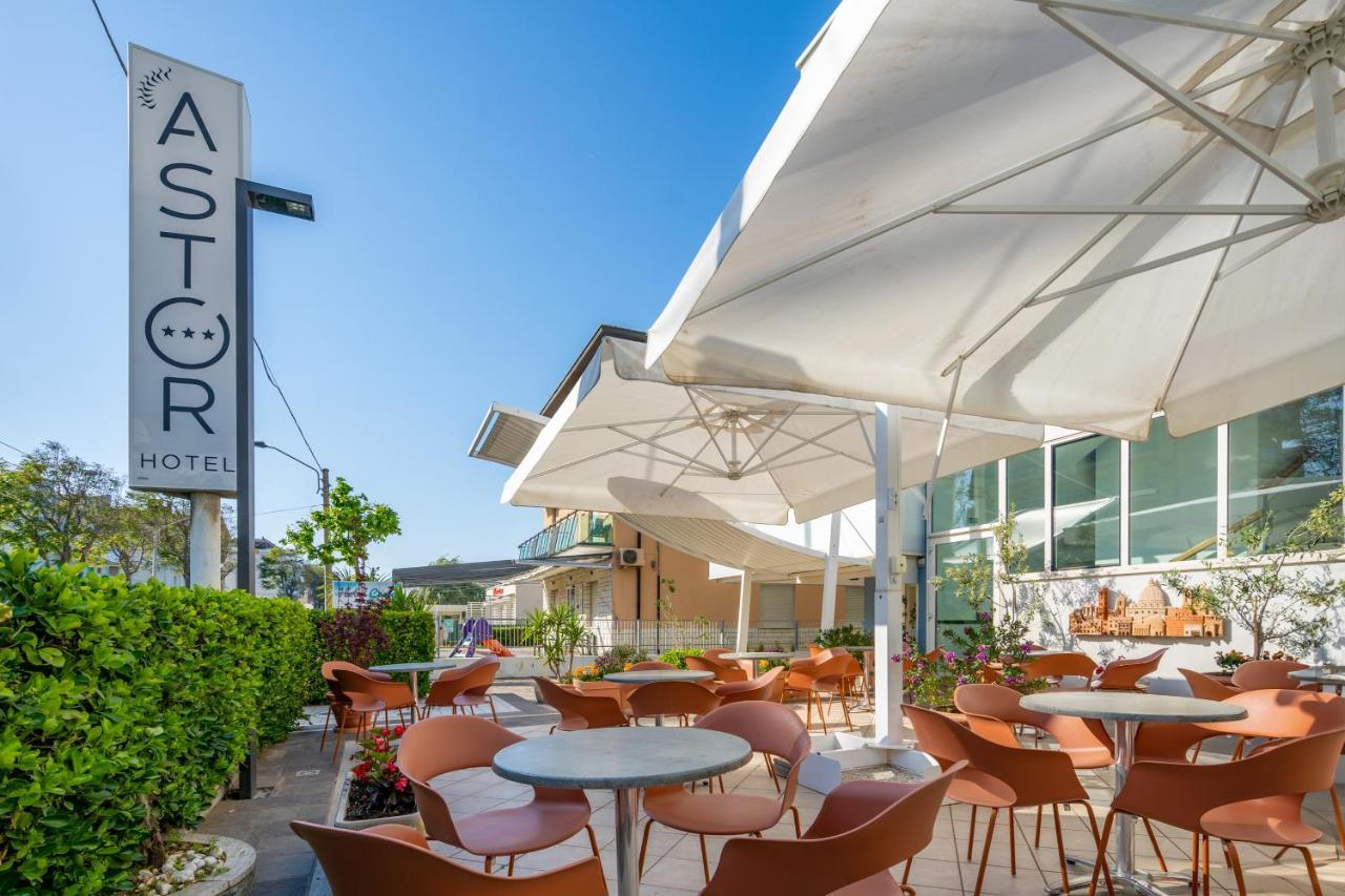 Hotel Astor Rimini Dış mekan fotoğraf