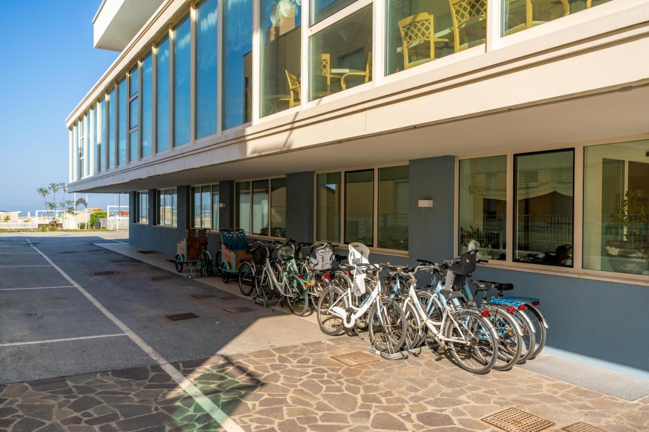 Hotel Astor Rimini Dış mekan fotoğraf