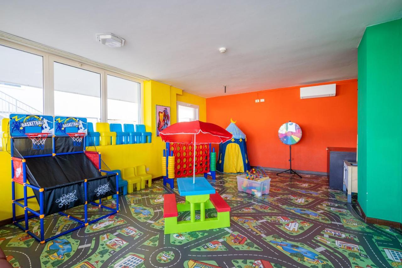 Hotel Astor Rimini Dış mekan fotoğraf