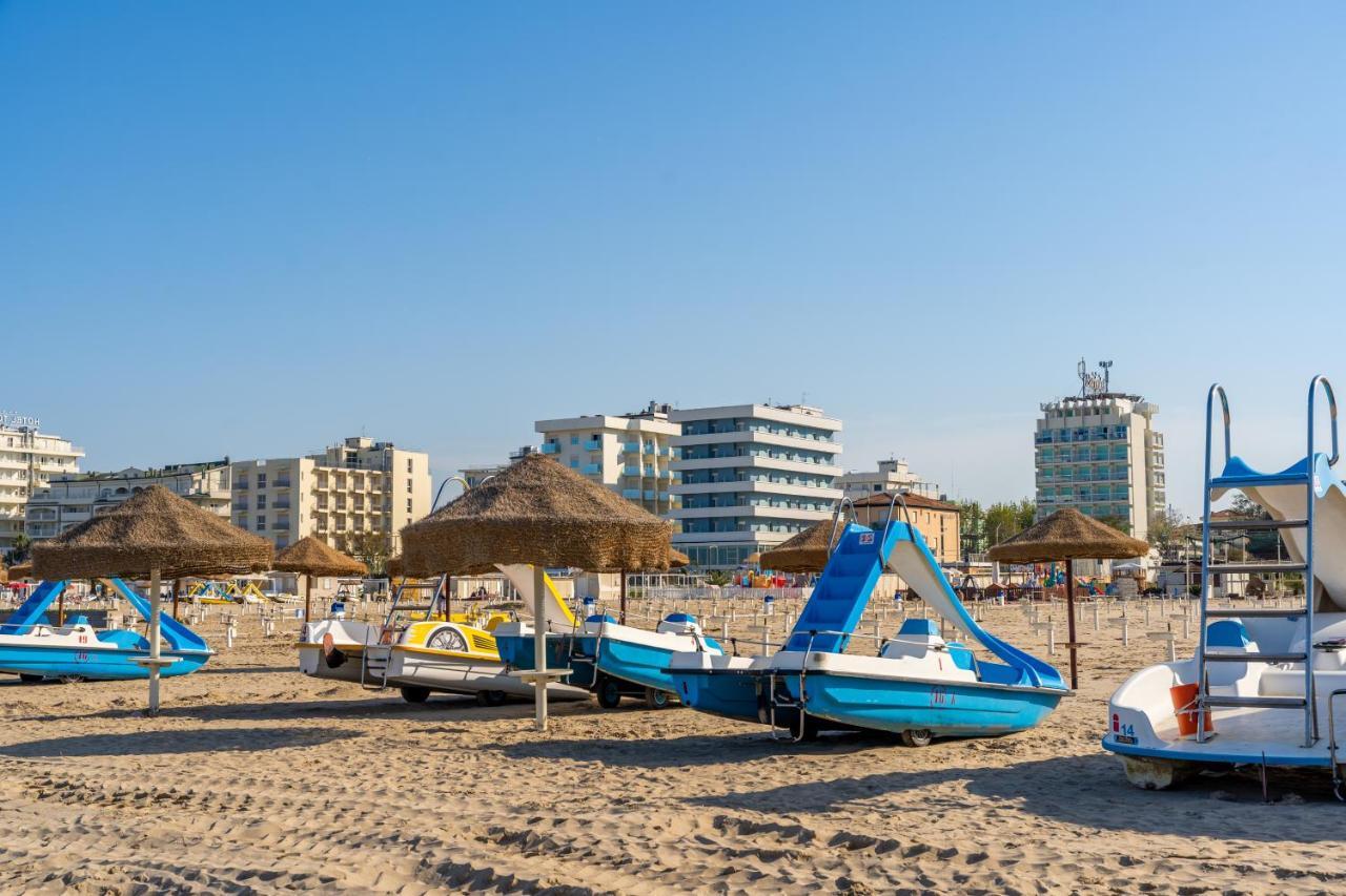 Hotel Astor Rimini Dış mekan fotoğraf