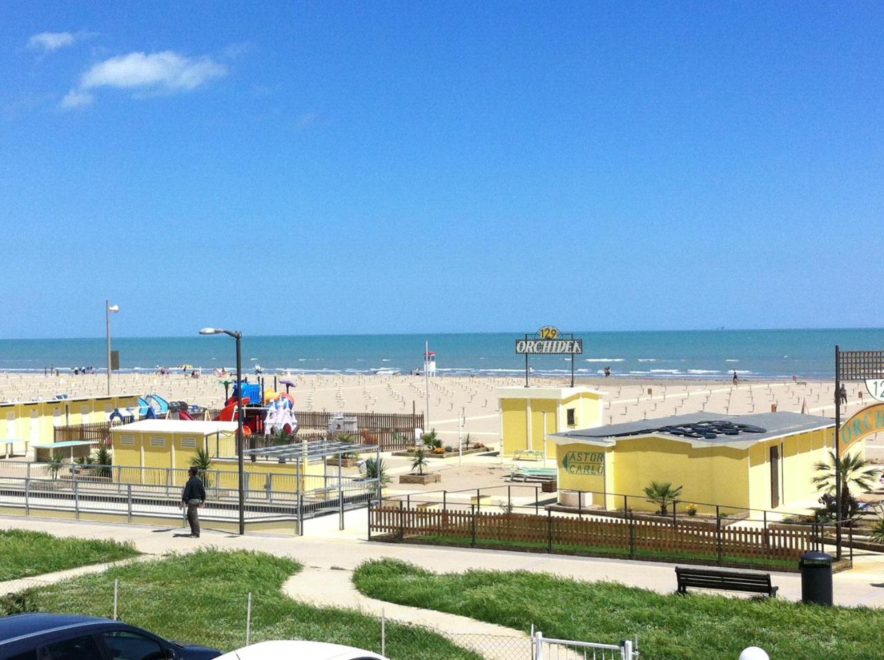 Hotel Astor Rimini Dış mekan fotoğraf